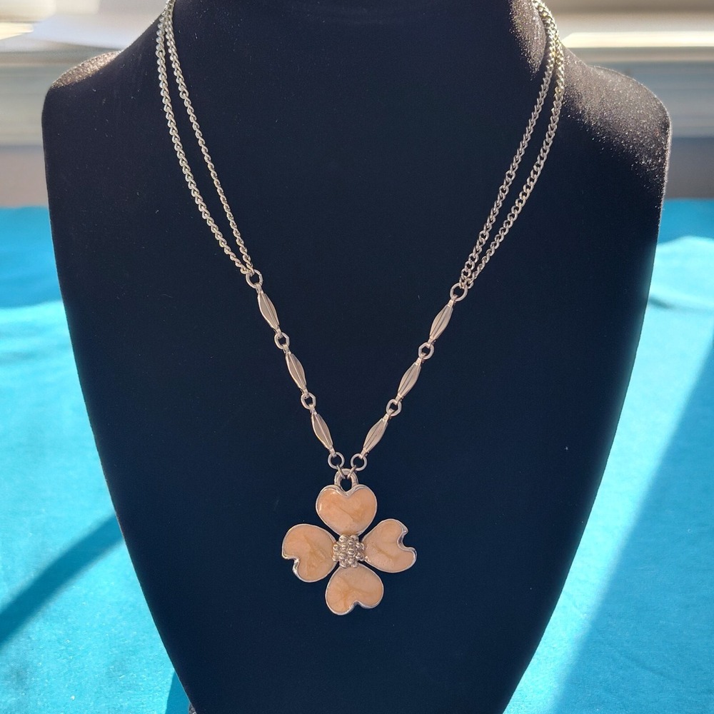 Flower pendant necklace clover heart mother of pearl enamel color silver tone